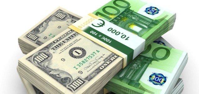  Dollar or euro